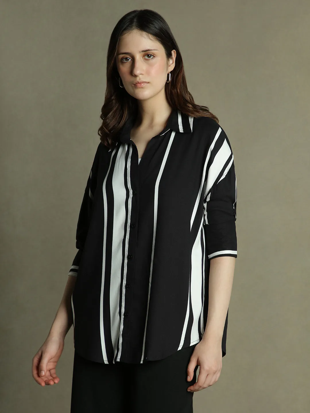 DL Woman Black Printed Stripes Collared Cotton Shirt